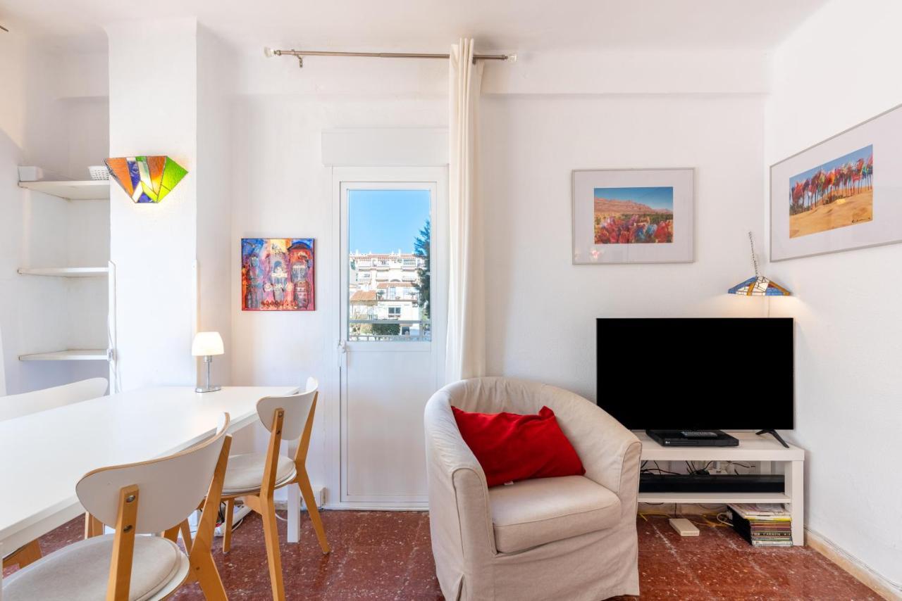 Seafront Apartment Торре-дель-Мар Экстерьер фото