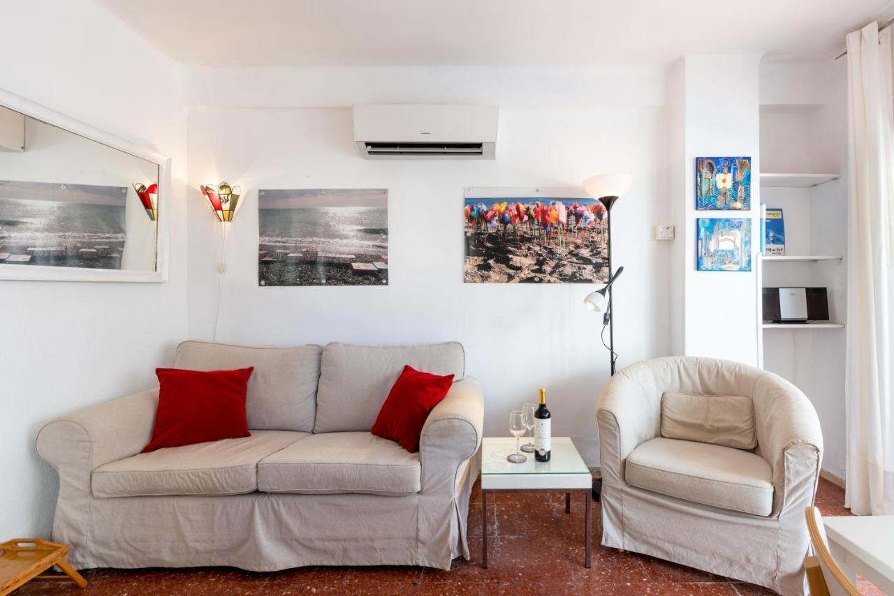 Seafront Apartment Торре-дель-Мар Экстерьер фото