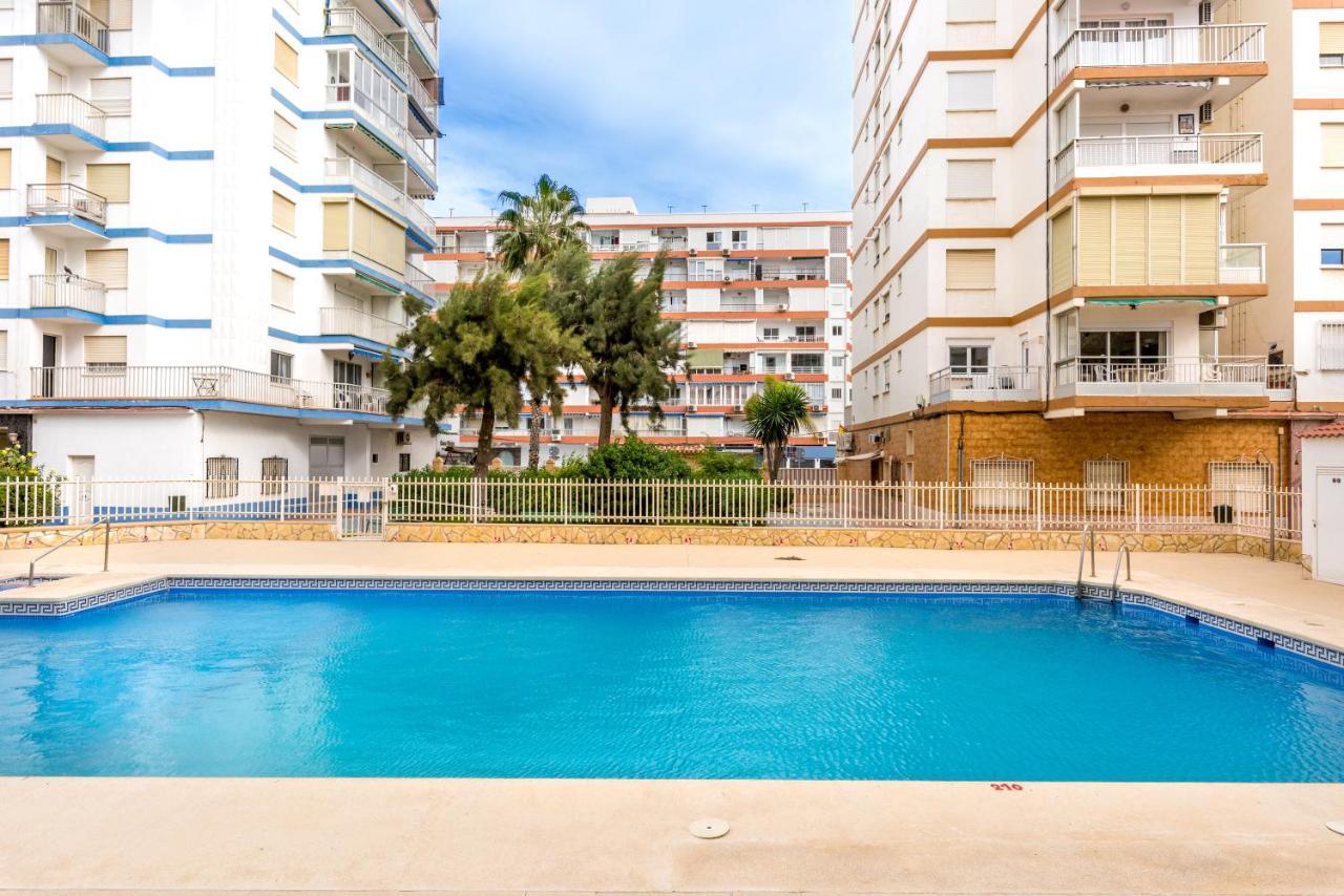 Seafront Apartment Торре-дель-Мар Экстерьер фото