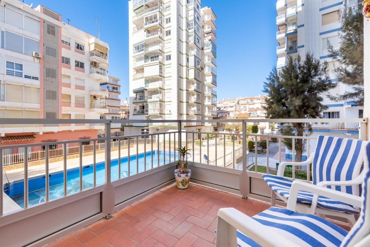 Seafront Apartment Торре-дель-Мар Экстерьер фото