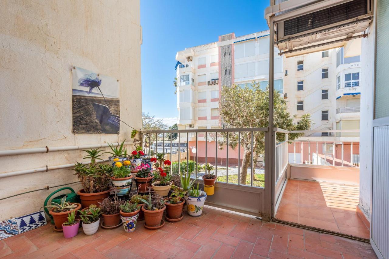 Seafront Apartment Торре-дель-Мар Экстерьер фото