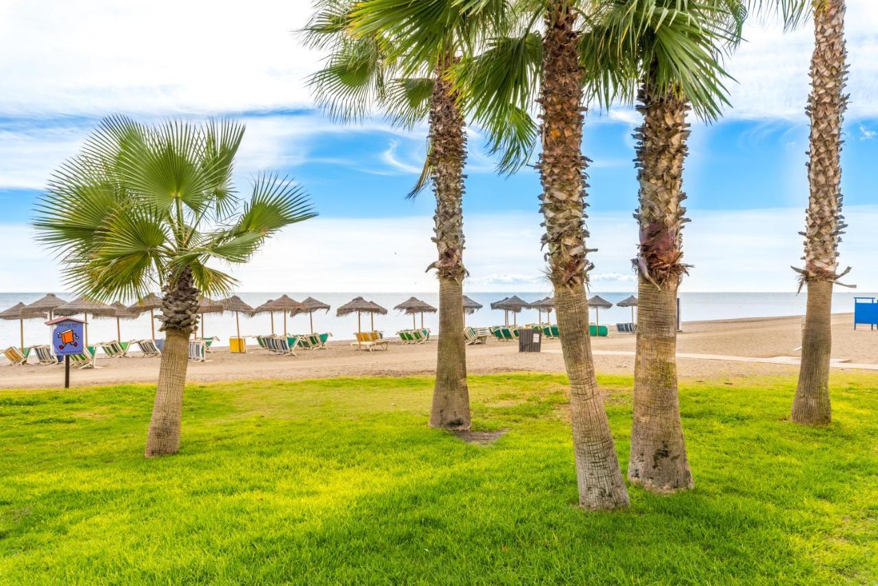 Seafront Apartment Торре-дель-Мар Экстерьер фото